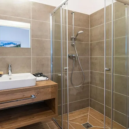 Alpenparks & Alpendorf Ξενοδοχείο *