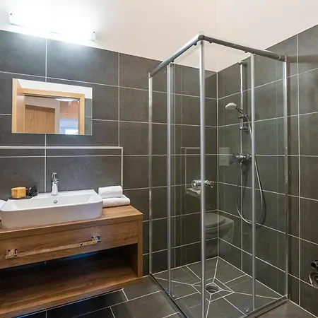 Alpenparks & Alpendorf