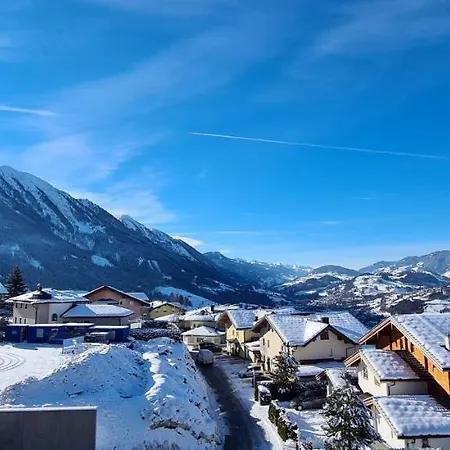 Alpenparks & Alpendorf Отель *