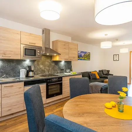 Alpenparks & Alpendorf ホテル *