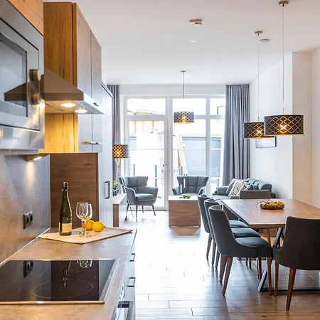 Alpenparks & Alpendorf ホテル *