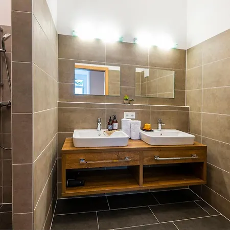 Alpenparks & Alpendorf Отель