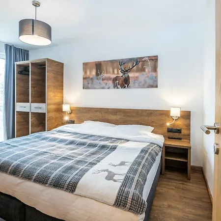 Golden Alpendorf Hotel *