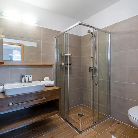 Отель Alpenparks & Alpendorf