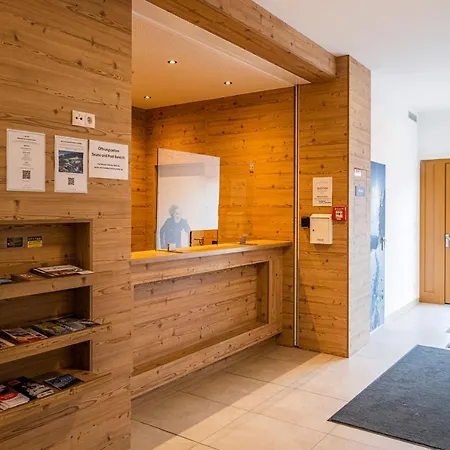 Отель Alpenparks & Alpendorf