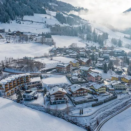 Отель Alpenparks & Alpendorf